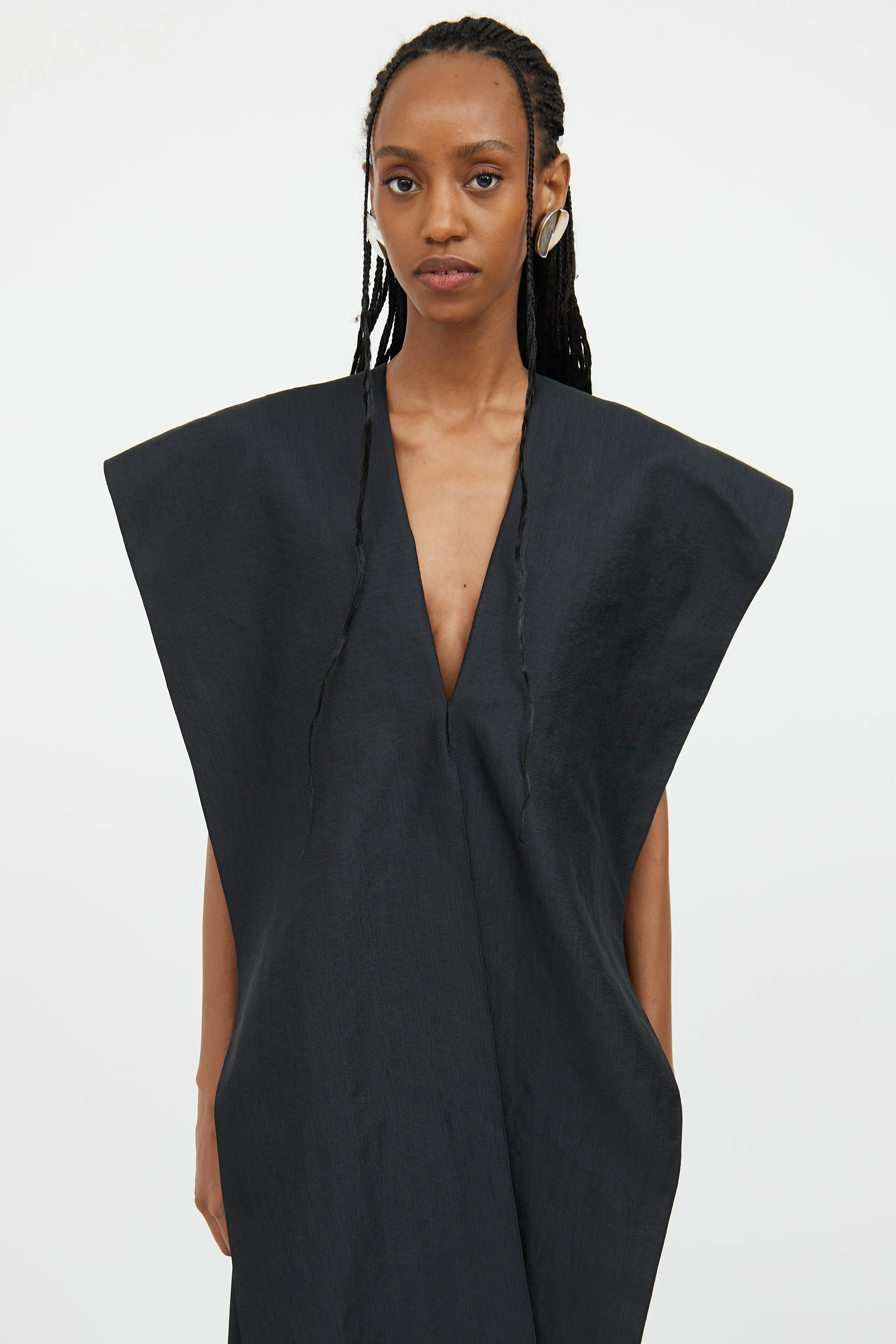 Black V-Neck Sleeveless Tunic Top